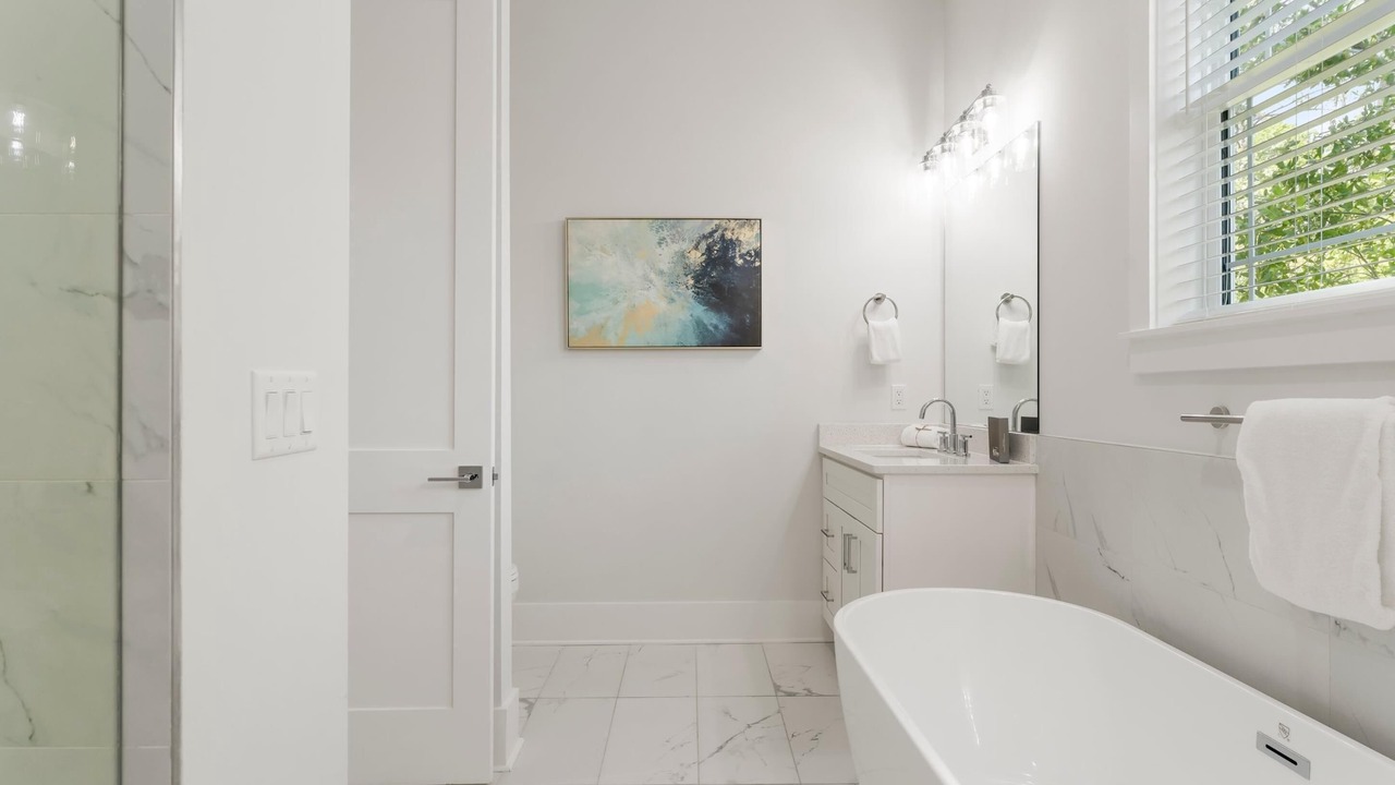 Photo of Bathroom in Treetop