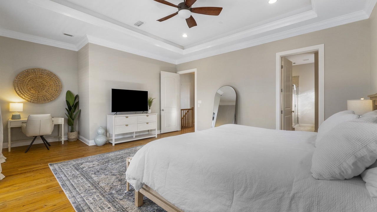 Photo of Bedroom in Crescent Beach
