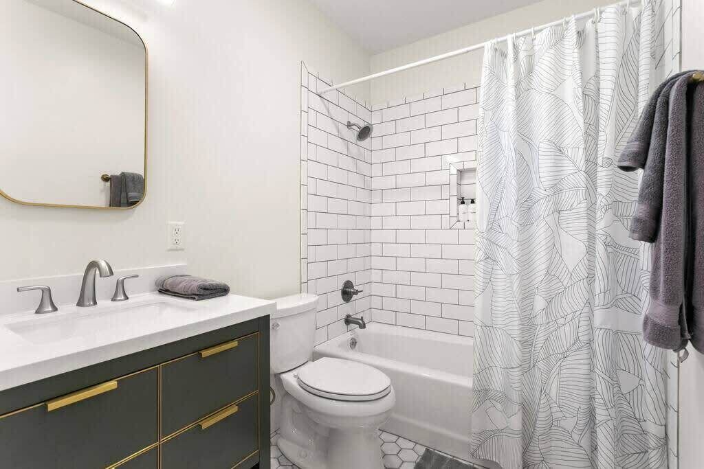 Photo of Bathroom in Touro
