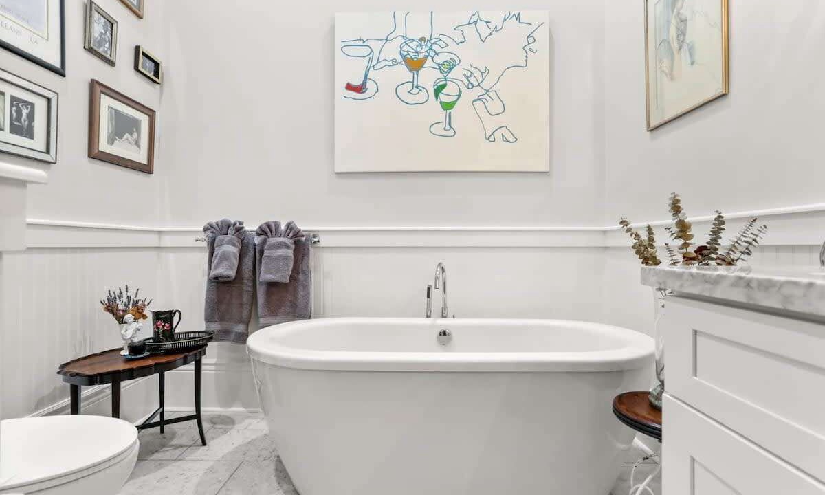 Photo of Bathroom in South 7th Ward