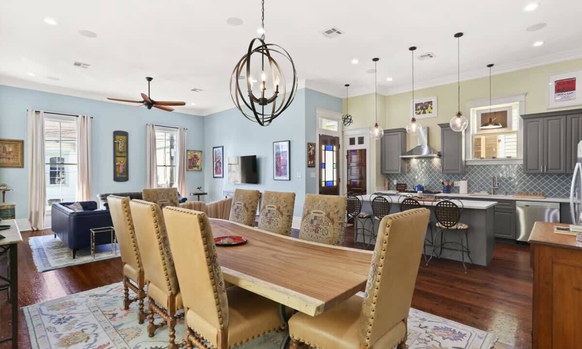 Photo of Livingroom in South 7th Ward