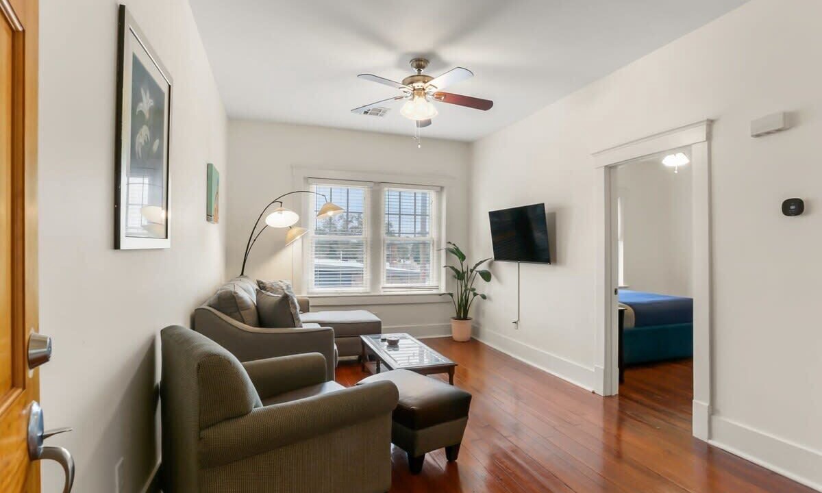 Photo of Livingroom in Lower Garden District