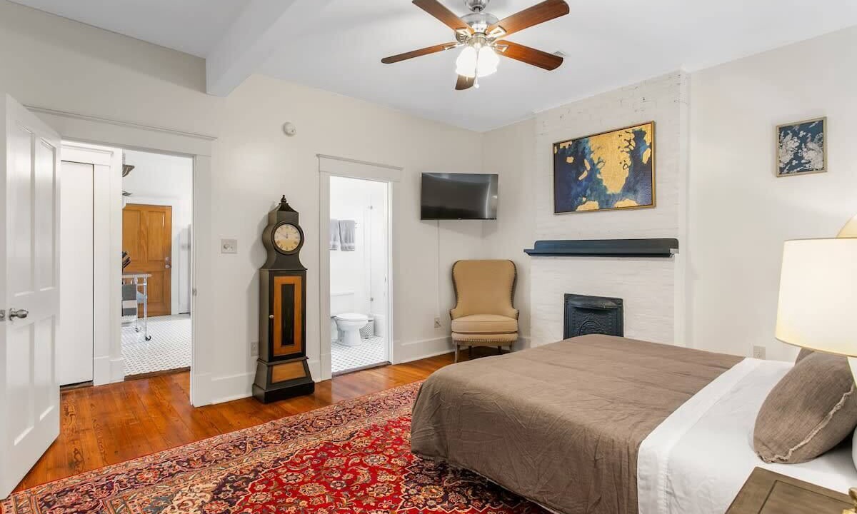 Photo of Bathroom in Lower Garden District