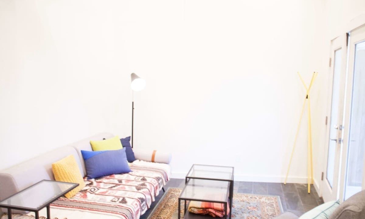 Photo of Livingroom in Esplanade Ridge