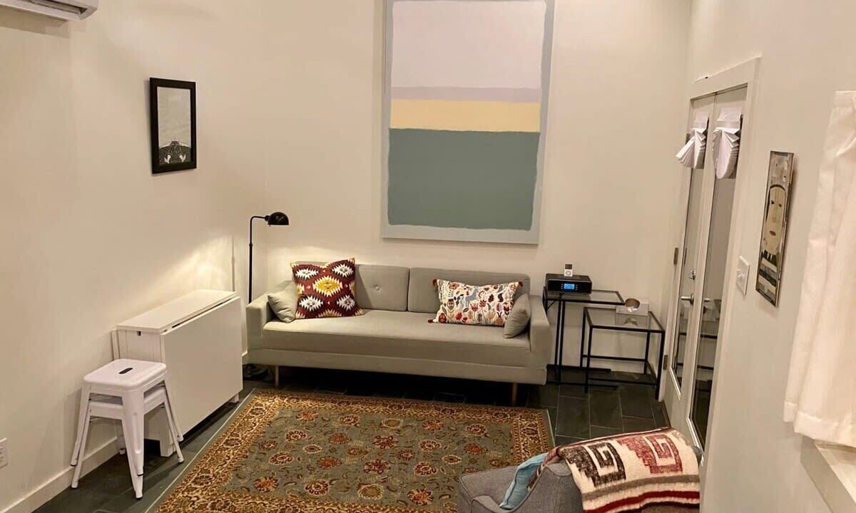 Photo of Livingroom in Esplanade Ridge