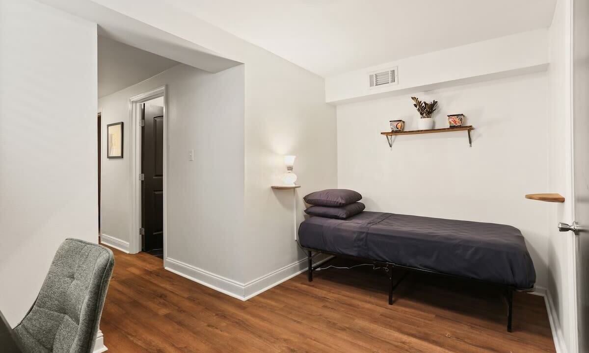 Photo of Bedroom in Saint Thomas Development