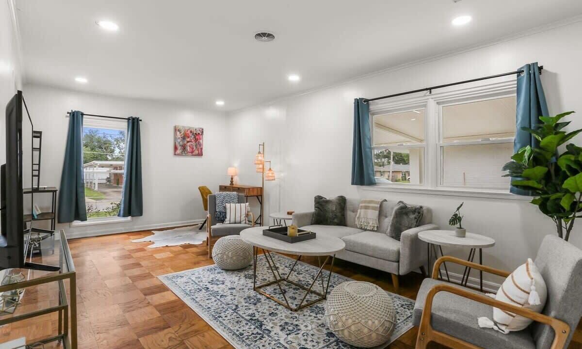 Photo of Livingroom in Kenner - Louis Armstrong International Airport