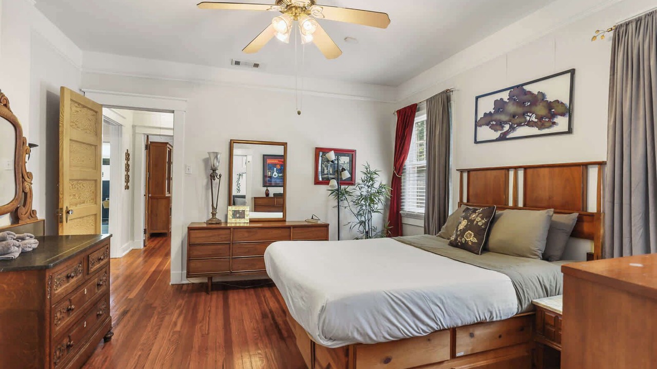 Photo of Bedroom in Marlyville - Fontainebleau