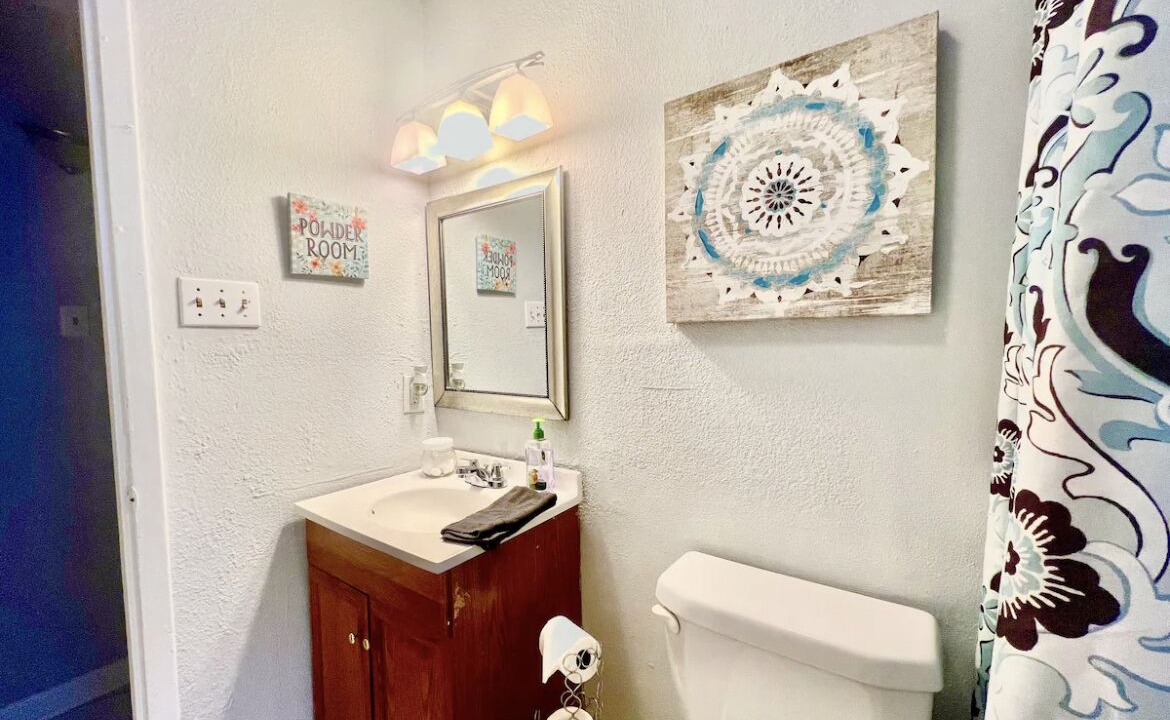 Photo of Bathroom in South 7th Ward