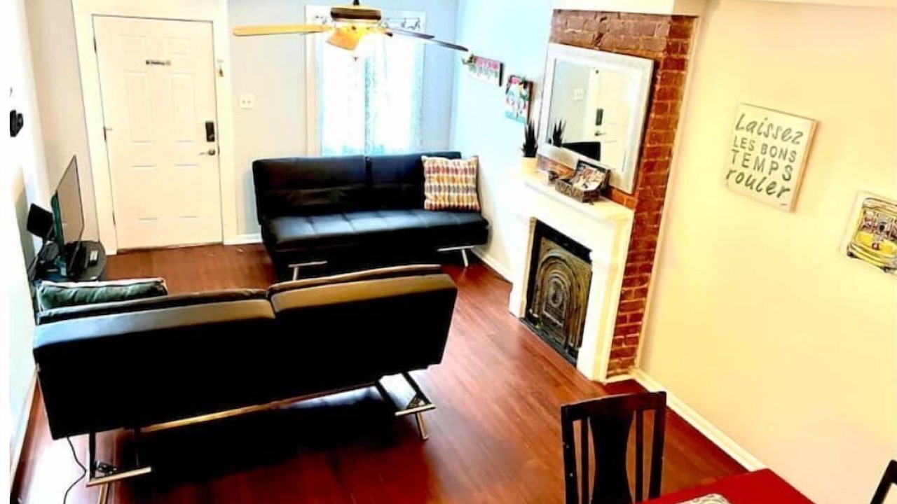 Photo of Livingroom in South 7th Ward