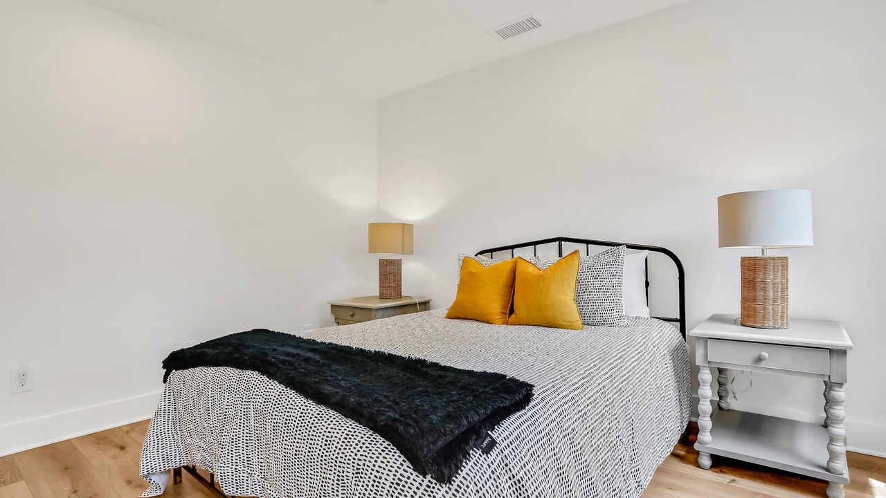 Photo of Bedroom in Gulfview Heights