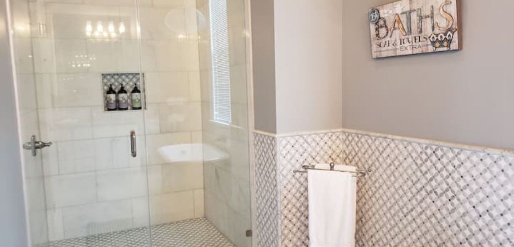 Photo of Bathroom in South 7th Ward