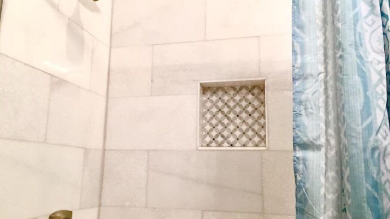 Photo of Bathroom in South 7th Ward