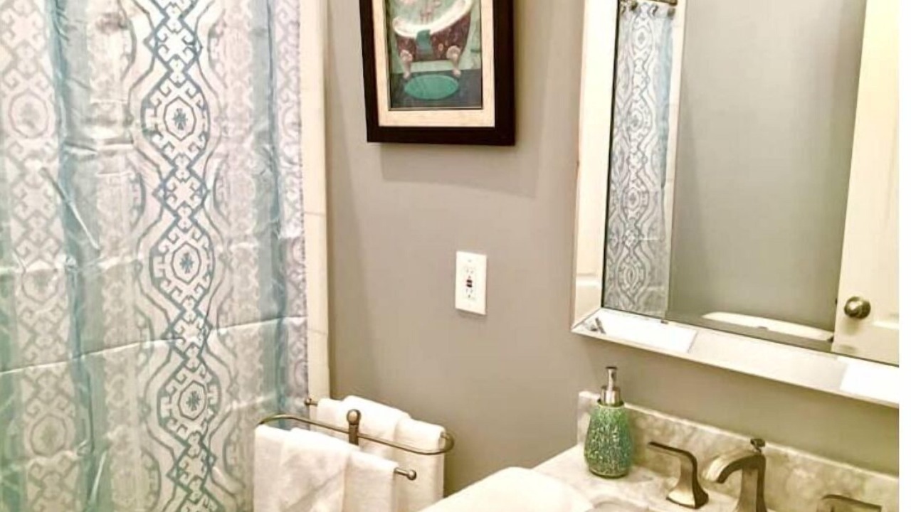 Photo of Bathroom in South 7th Ward