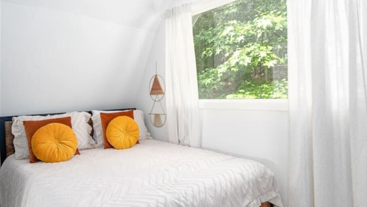 Photo of Bedroom in Pleasure Point