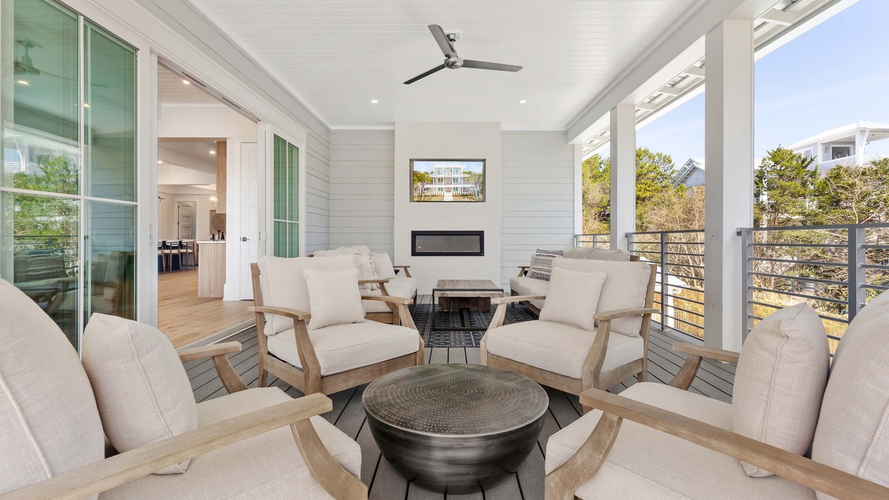 Photo of Livingroom in Gulfview Heights