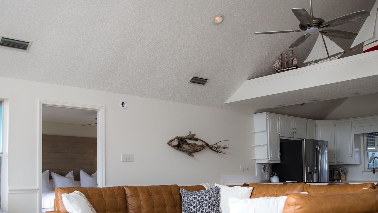 Photo of Livingroom in Pass Chateau Harbor