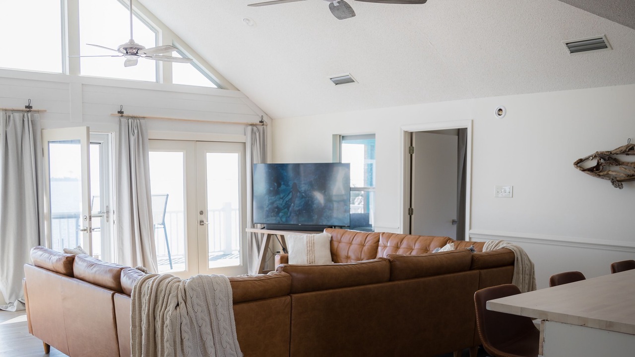 Photo of Livingroom in Pass Chateau Harbor