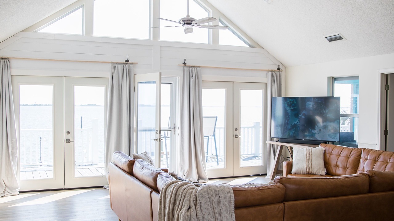 Photo of Livingroom in Pass Chateau Harbor