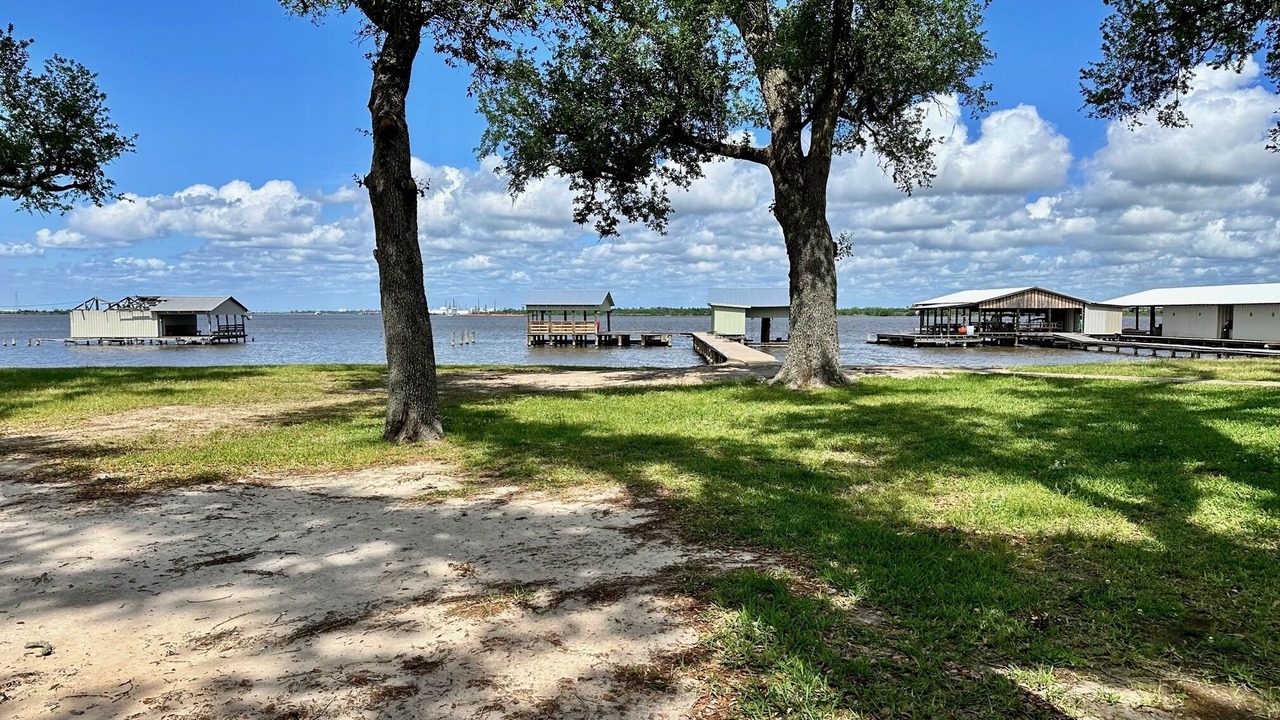 Photo of Outdoor in Sulphur