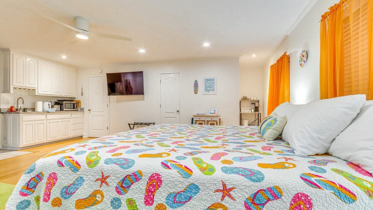 Photo of Bedroom in Gulf Breeze