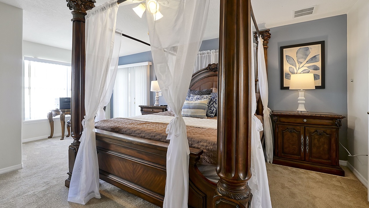 Photo of Bedroom in Hillcrest Estates