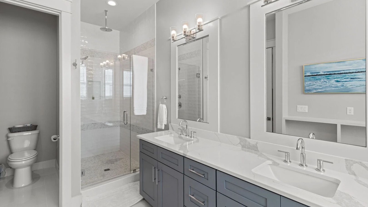 Photo of Bathroom in Lakeside at Blue Mountain Beach