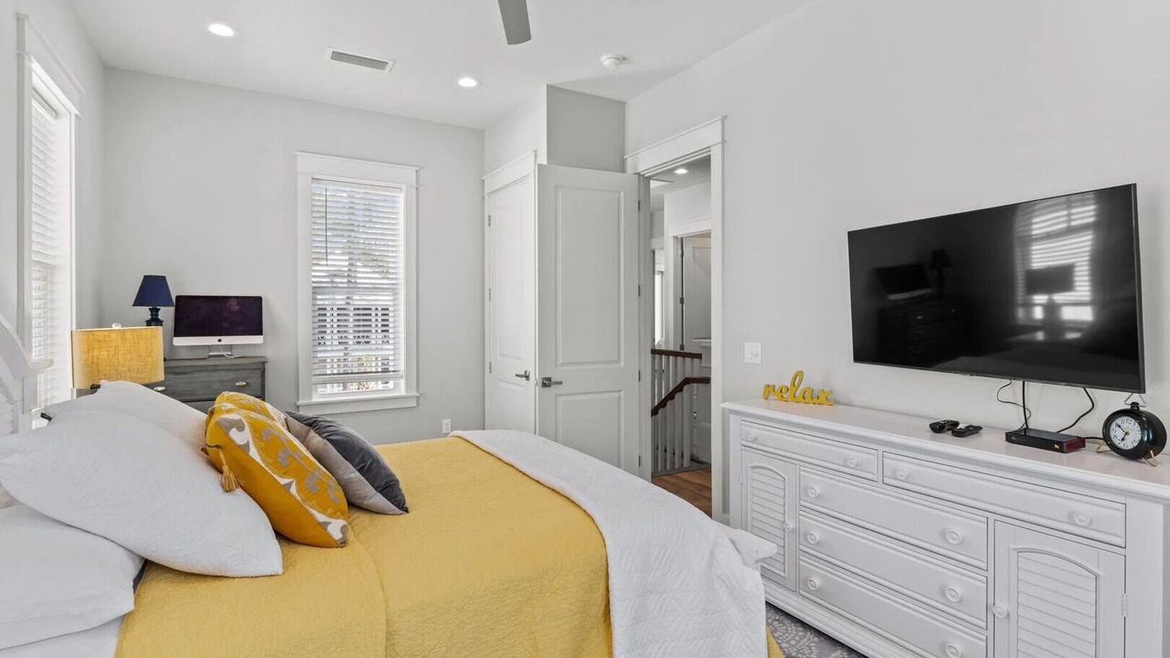 Photo of Bedroom in Lakeside at Blue Mountain Beach