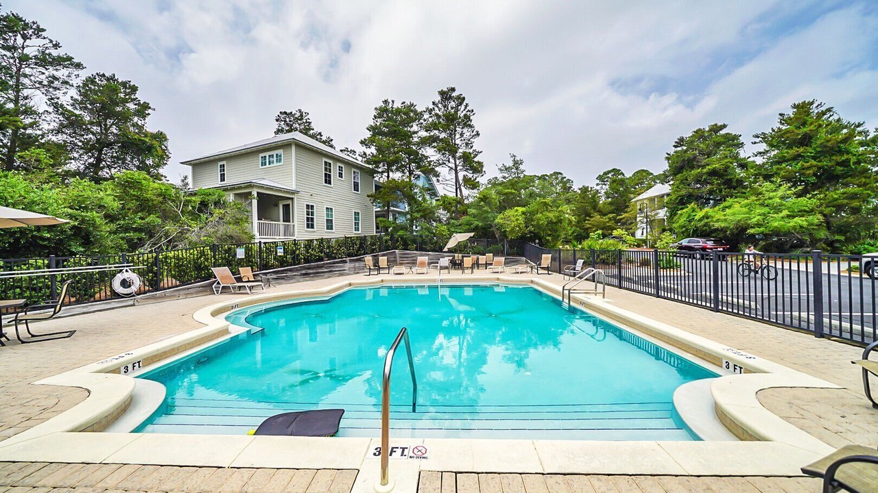 Photo of Outdoor in Lakeside at Blue Mountain Beach