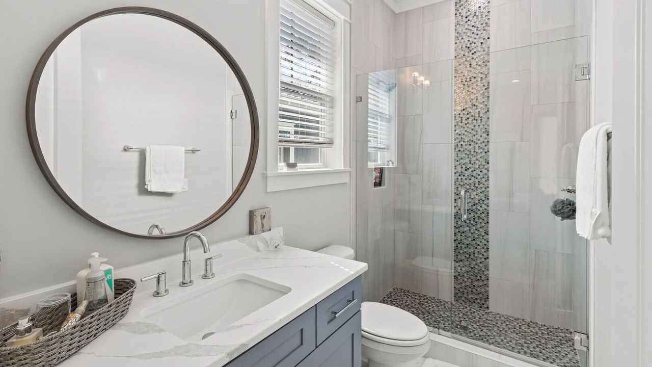Photo of Bathroom in Lakeside at Blue Mountain Beach