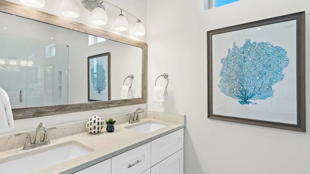 Photo of Bathroom in Hollywood Beach