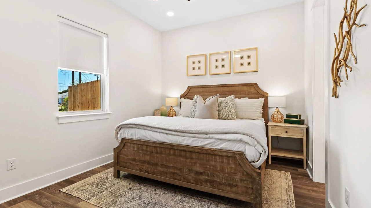 Photo of Bedroom in Hollywood Beach