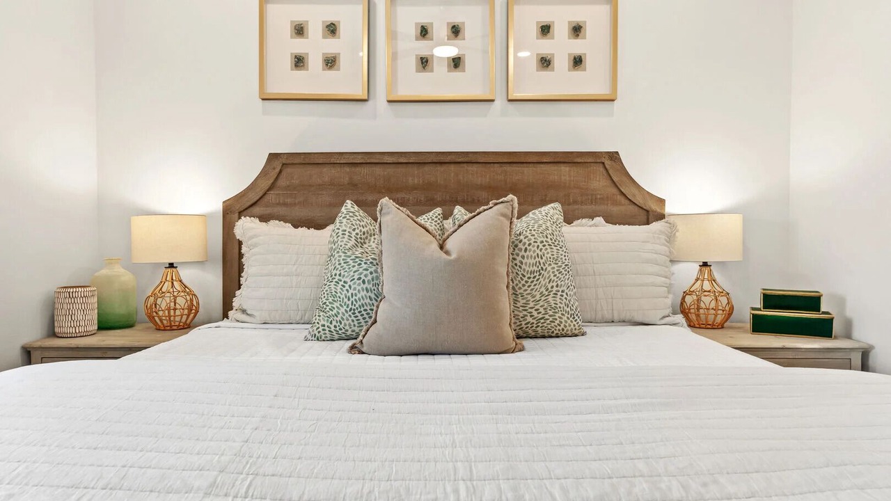 Photo of Bedroom in Hollywood Beach