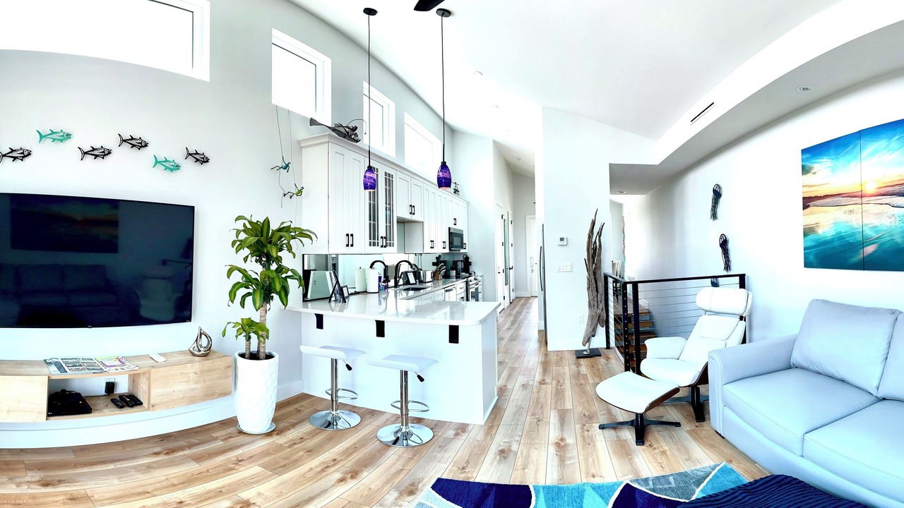 Photo of Livingroom in Mexico Beach