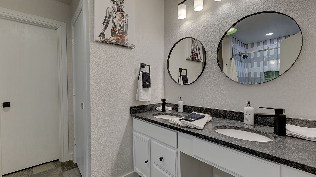 Photo of Bedroom in Central Arlington