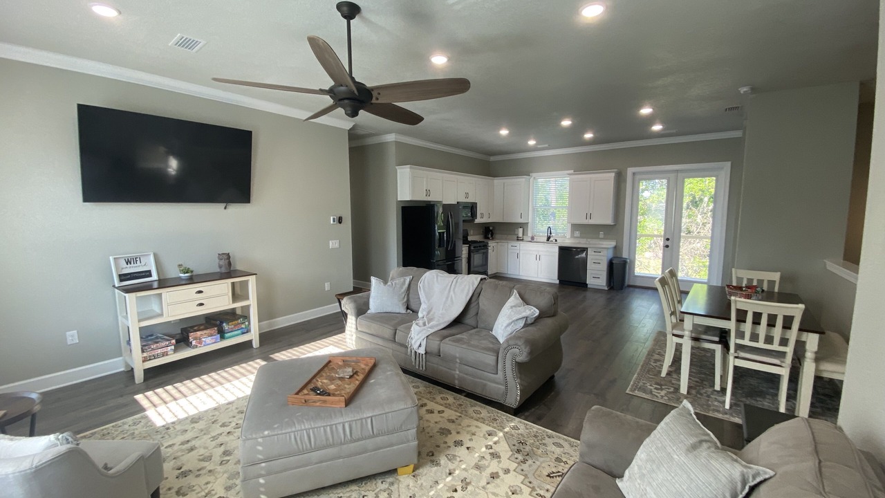 Photo of Livingroom in Mary Esther