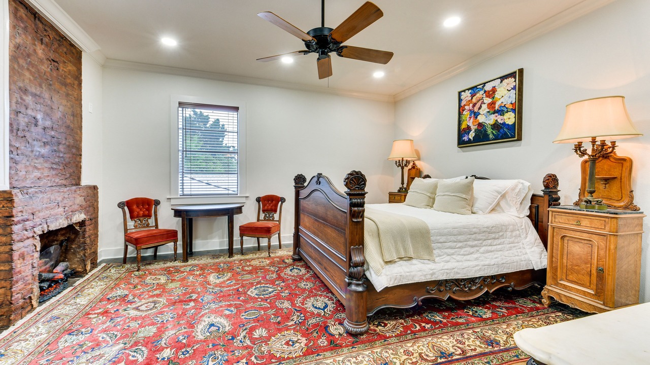 Photo of Livingroom in New Roads