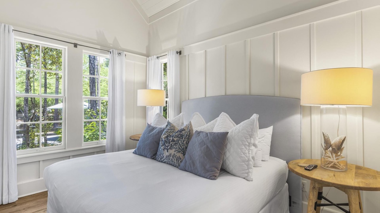 Photo of Bedroom in Forest District