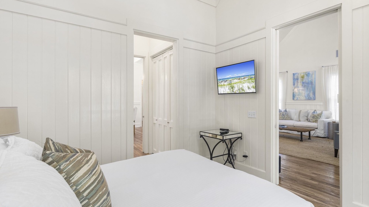 Photo of Bedroom in Forest District
