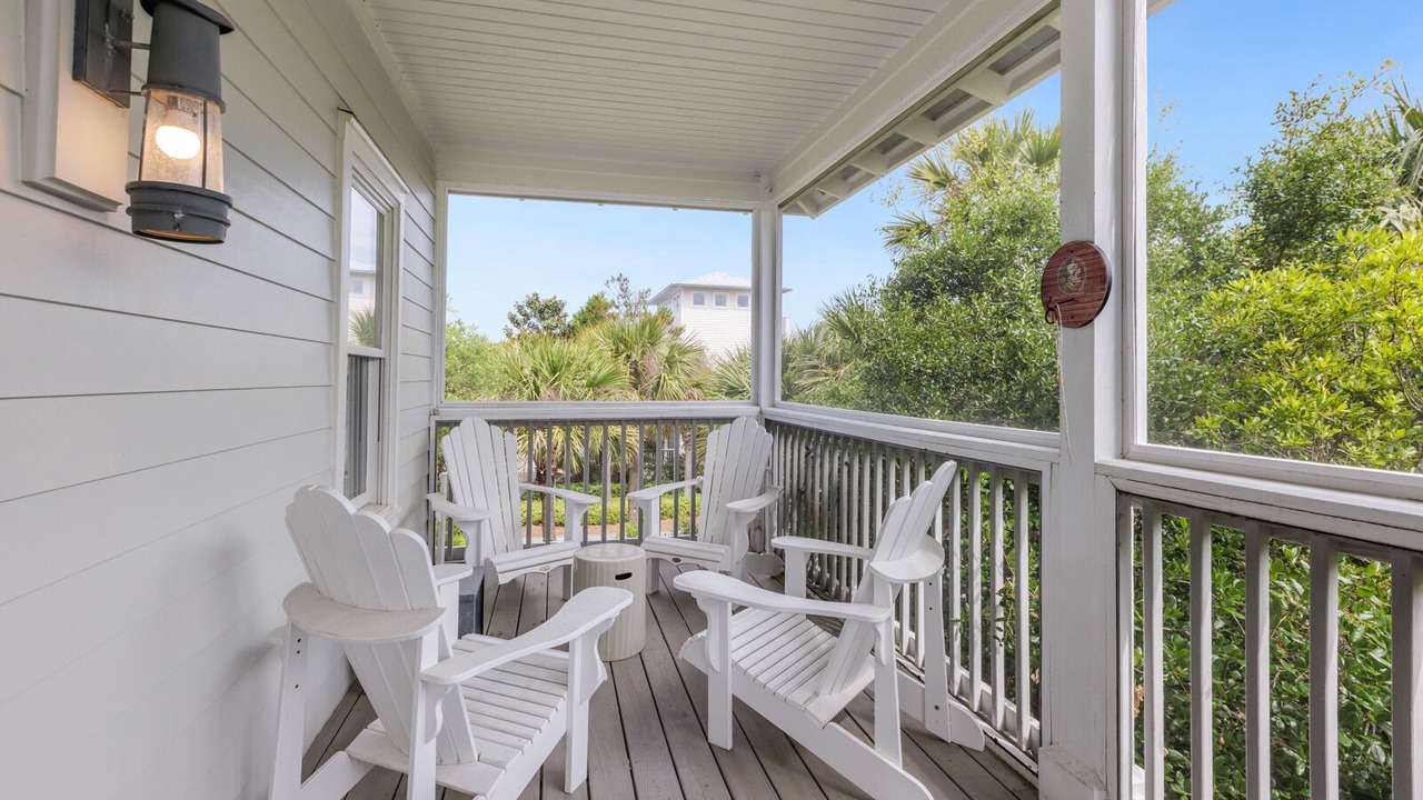 Photo of Outdoor in White's Gulfview