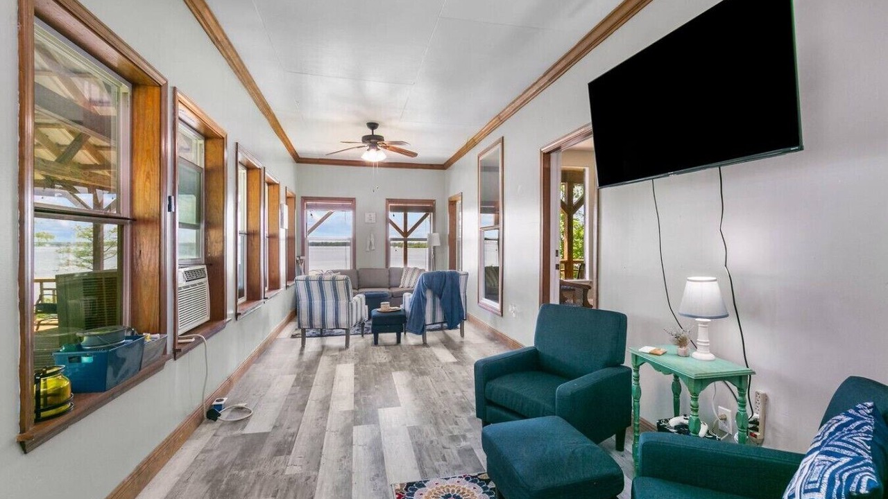 Photo of Livingroom in Redwood