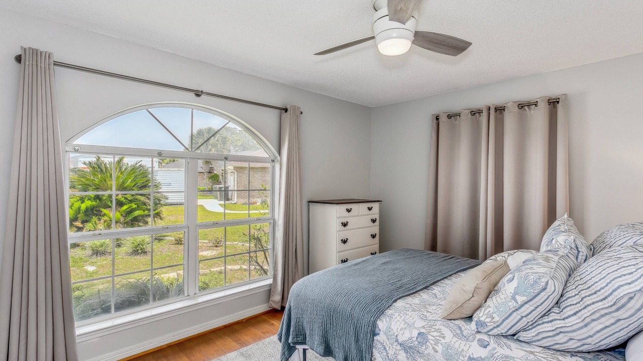 Photo of Bedroom in Ono Island
