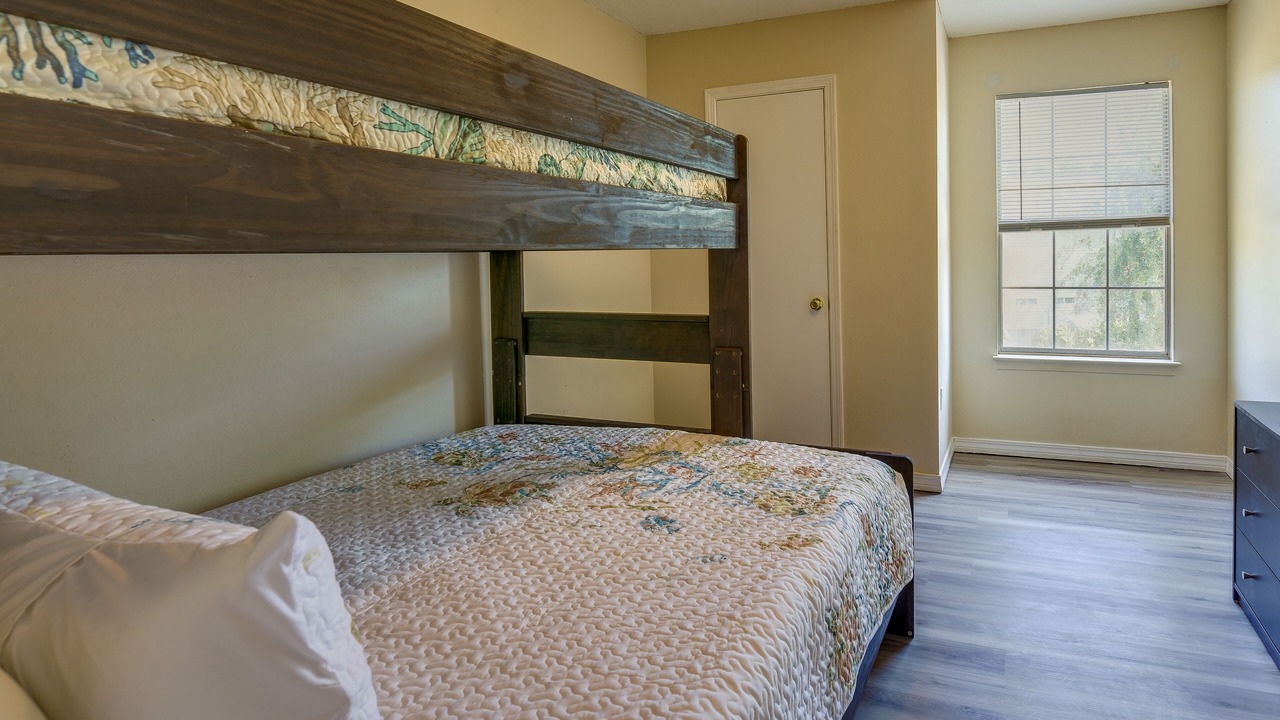 Photo of Bedroom in Wright