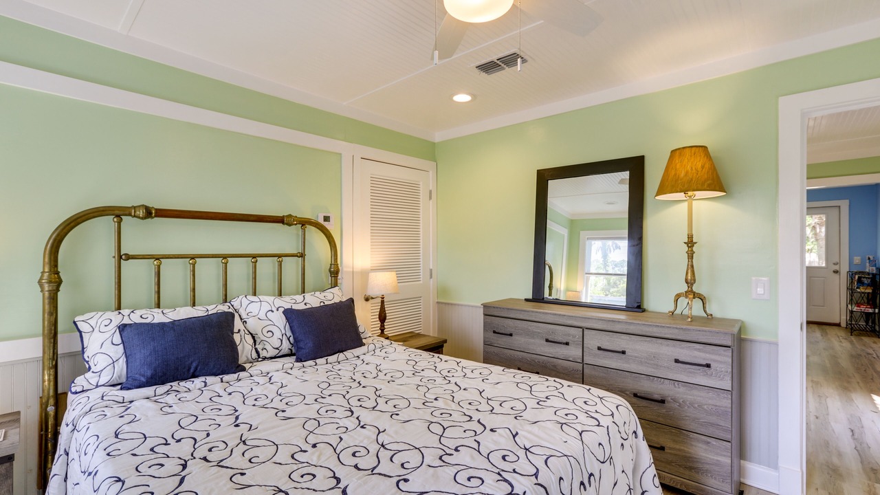 Photo of Bedroom in Apalachicola