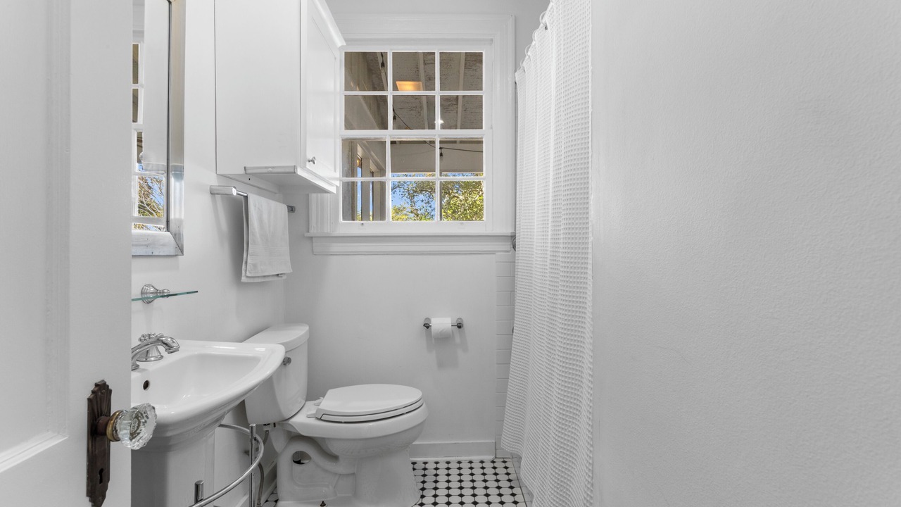 Photo of Bathroom in Old Town