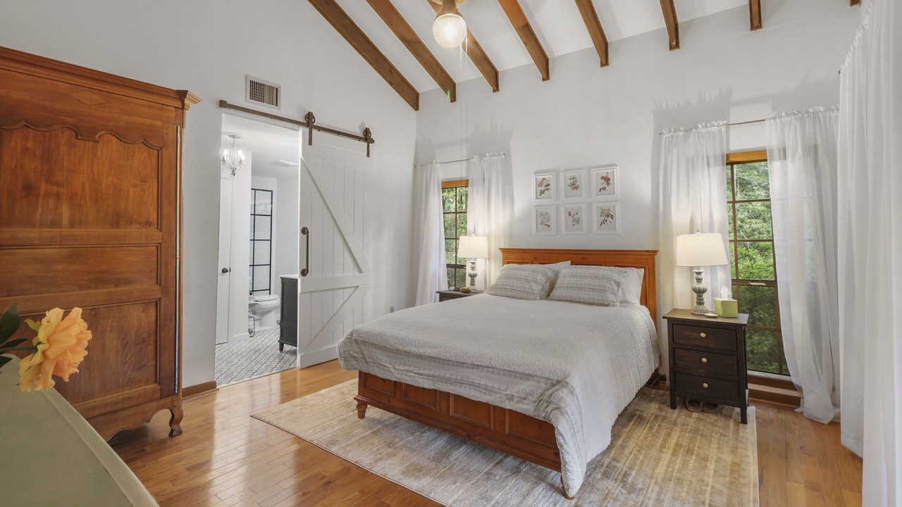Photo of Bedroom in Covington