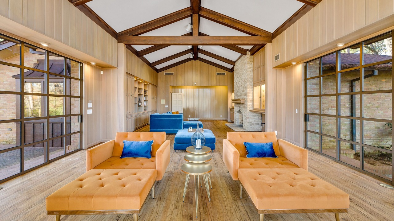 Photo of Livingroom in Gladewater