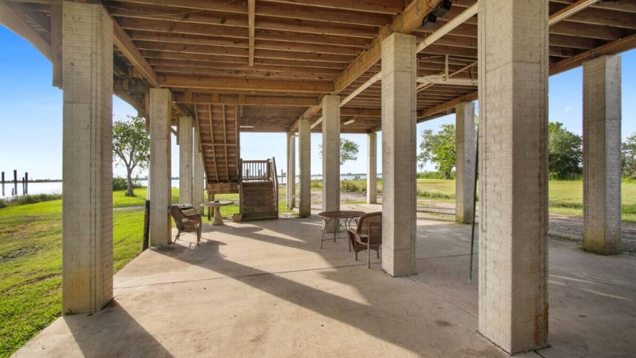 Photo of Outdoor in New Orleans East Area