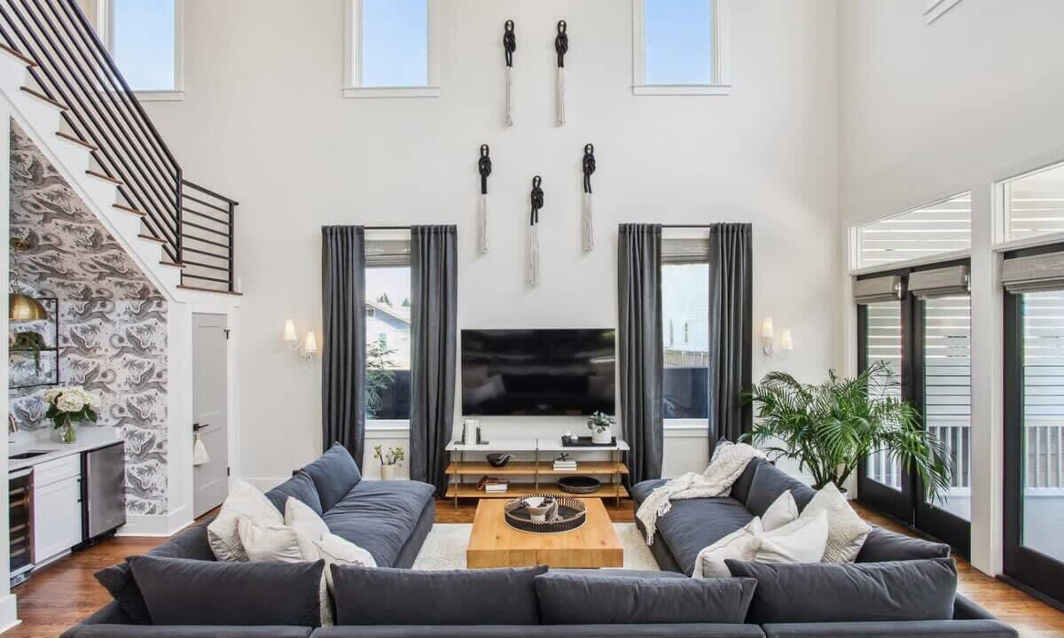 Photo of Livingroom in Lower Garden District