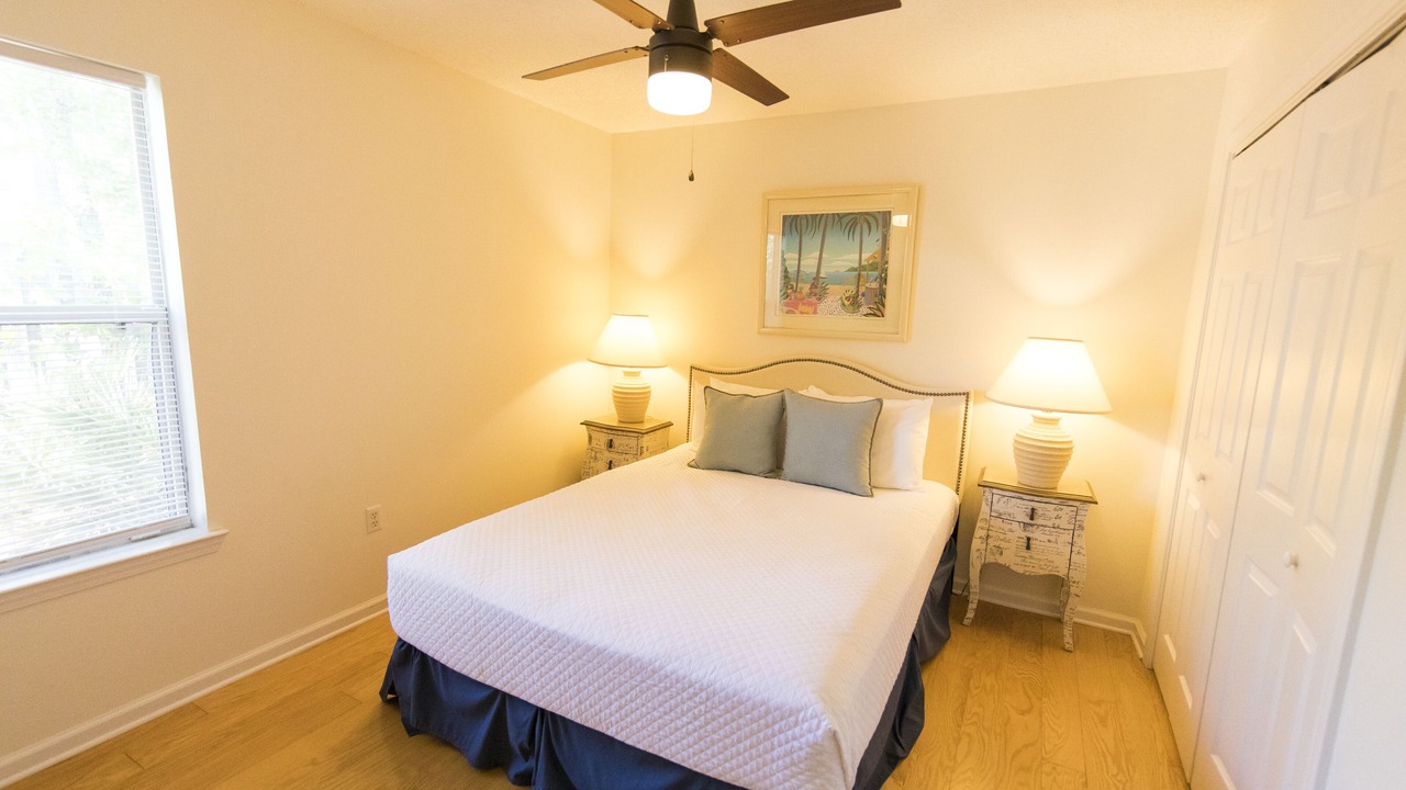 Photo of Bedroom in Gulfview Heights